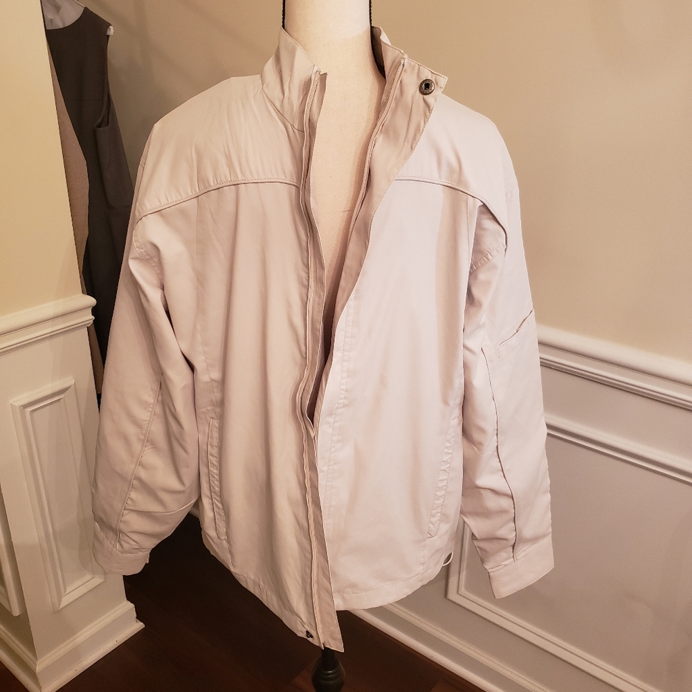 Ontour long sleeve cream jacket size small - Picture 8 of 8